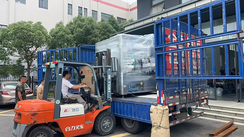 Square Bottle Opp Labeling Machine